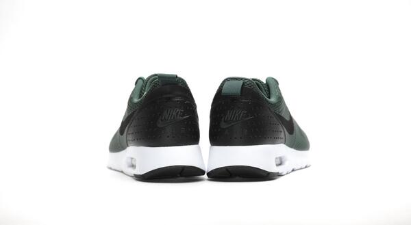 Air max tavas grove green/ black-white sale